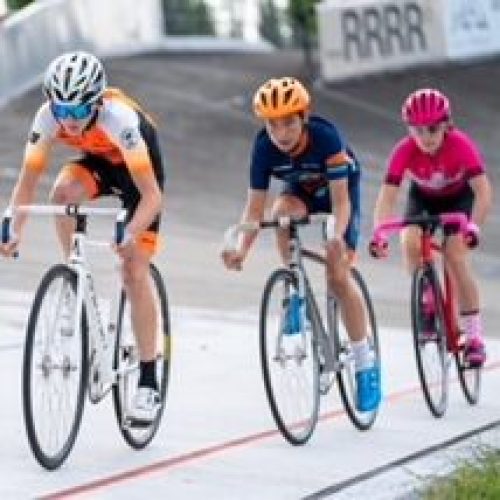 U13, U15 Scratch Handicap
Offene Rennbahn Oerlikon Saison 2022 am 30 August, 2022 in Offene Rennbahn Oerlikon, Oerlikon, Schweiz, Photo Credit CuPNet Photo Peter Mettler
